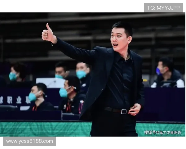 多位CBA主帅观战NBA夏季联赛 王博潘江杨鸣等人现场亮相 多位CBA主帅观战NBA夏季联赛 王博潘江杨鸣等人现场亮相